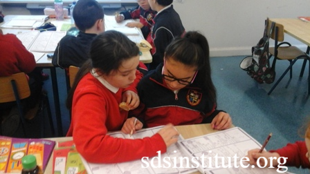 Manfaat Belajar Antar Teman Sebaya untuk Meningkatkan Pemahaman Konsep