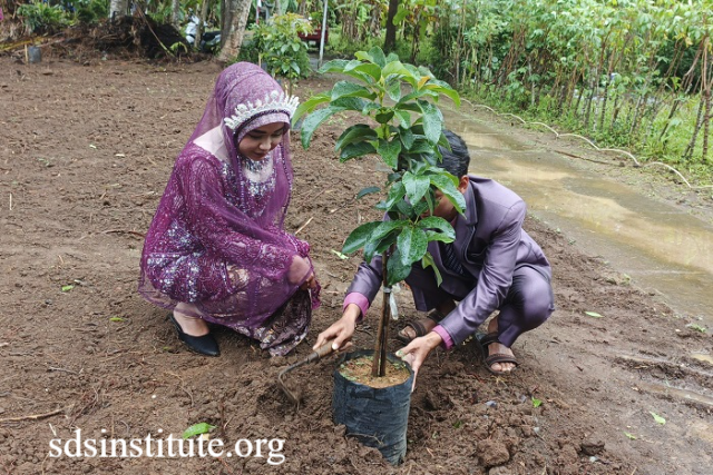 Menanamkan Kesadaran Ekologis Lewat Kurikulum Berbasis Pelestarian Lingkungan