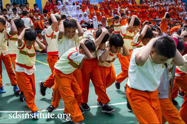 Membangun Budaya Siaga Bencana Melalui Jalur Pendidikan Formal di Sekolah