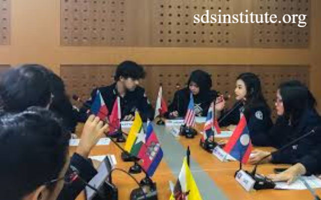 Penyelenggaraan Simulasi Sidang Internasional Membentuk Kemampuan Diplomasi Guna Mencegah Kebuntuan Negosiasi Antarnegara