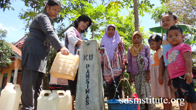 Misi Sosial Mahasiswa Program Pengabdian Global Membangun Fasilitas Sanitasi di Desa Terpencil Asia